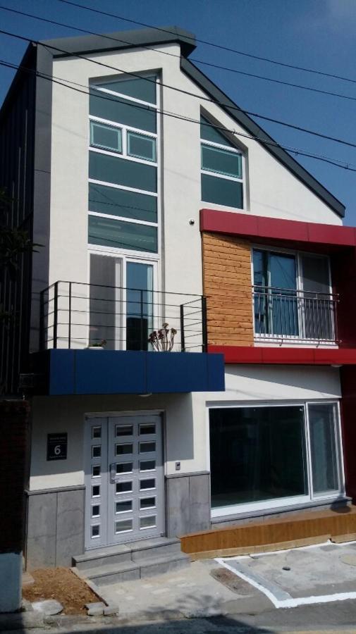Ri-In Mokpo Guesthouse Exteriör bild